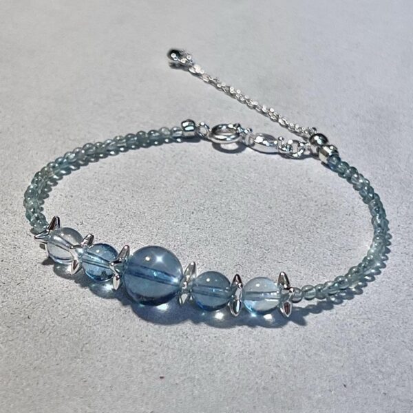 "Brillo del Mar"-Pulsera de Perlas Azules, Aquamarina